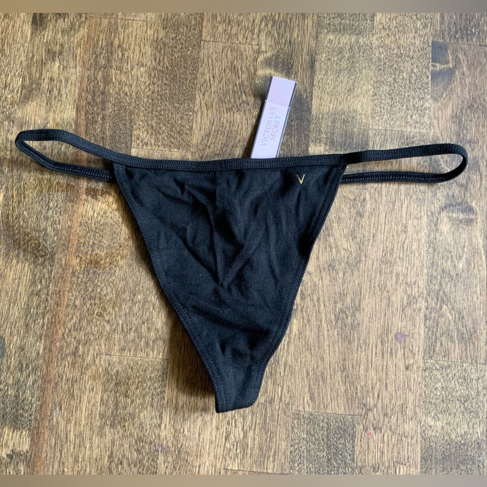 BNWT Victorias Secret V-String Size XS